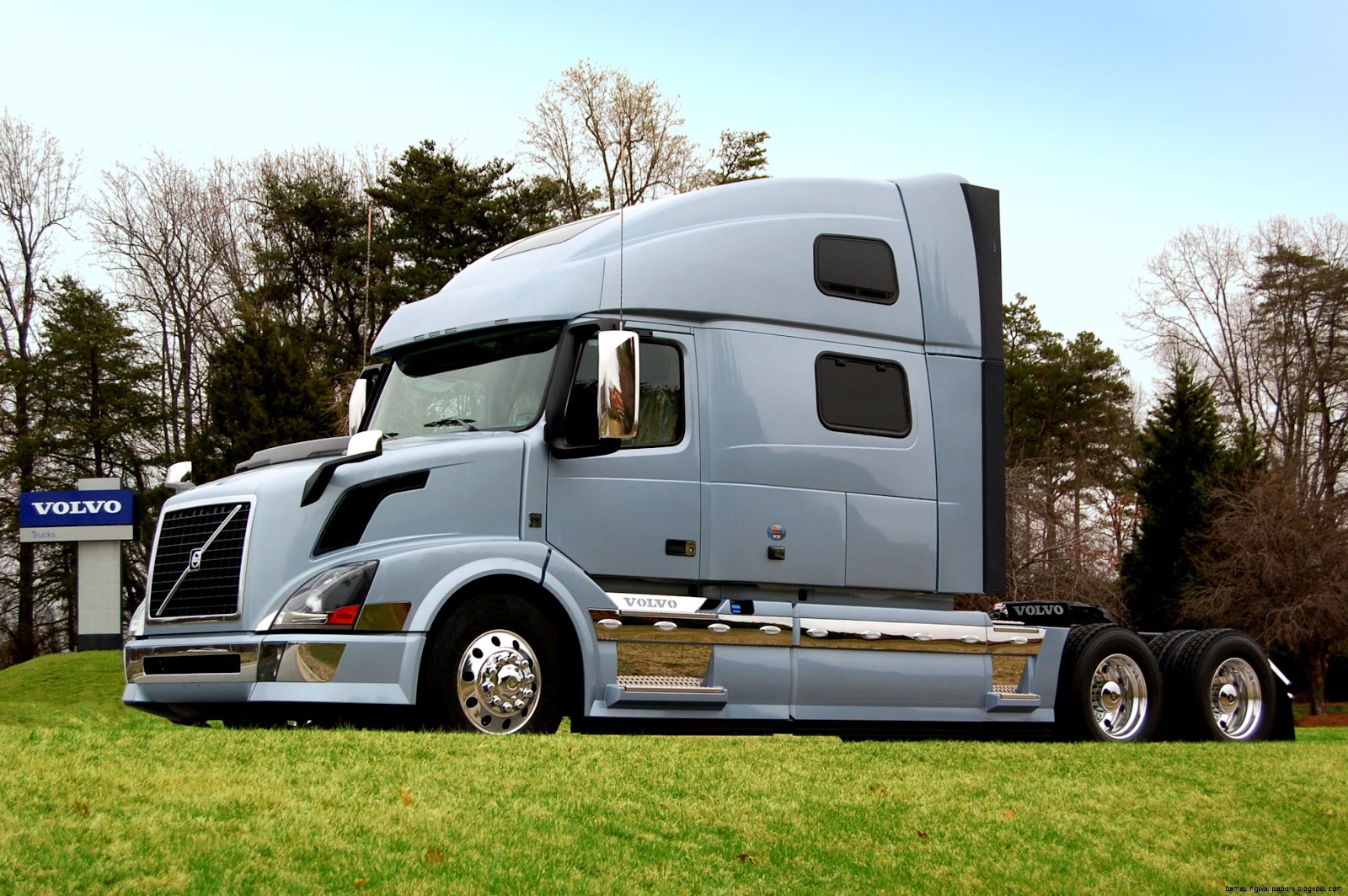 New Volvo 780 Semi Truck New Volvo 780 Semi Truck