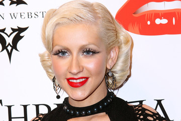 Short Hairstyles Gallery Style Icon Christina Aguilera 2012