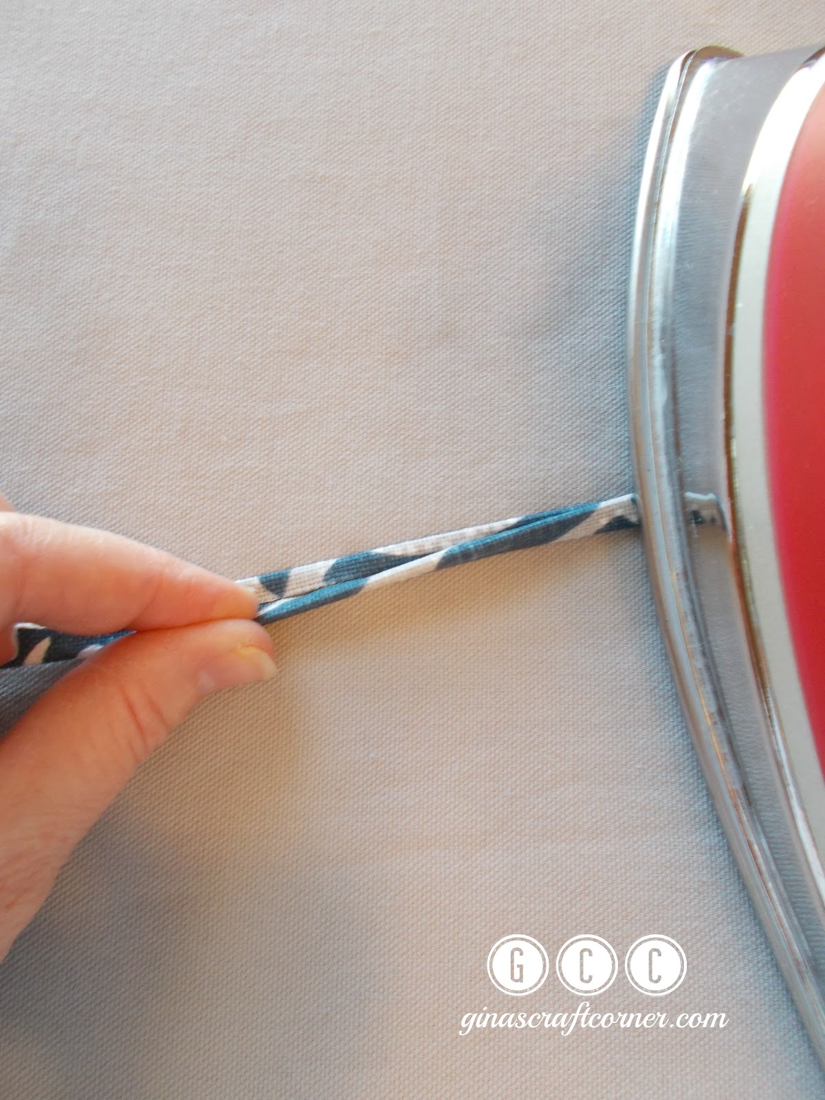 Gina's Craft Corner Easy Fabric Zipper Pull Tutorial