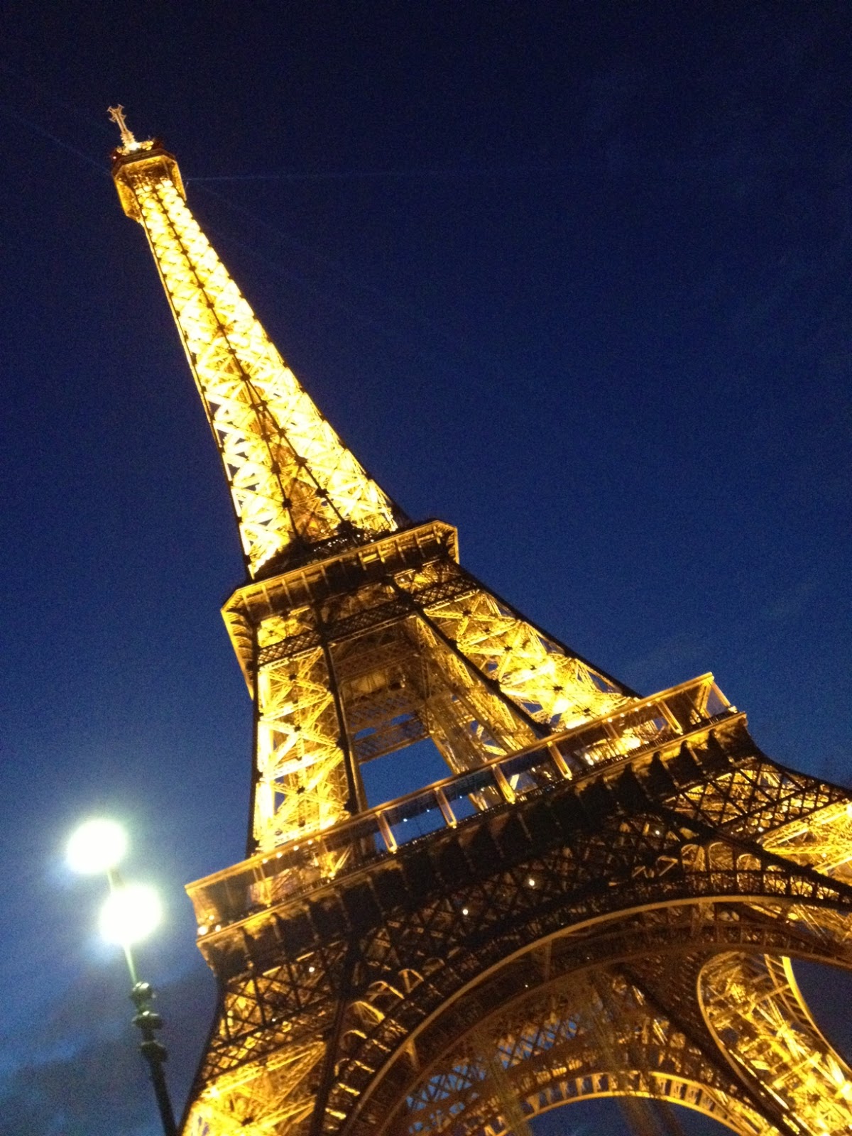 Walker Wanderlust Eiffel Tower Sparkle