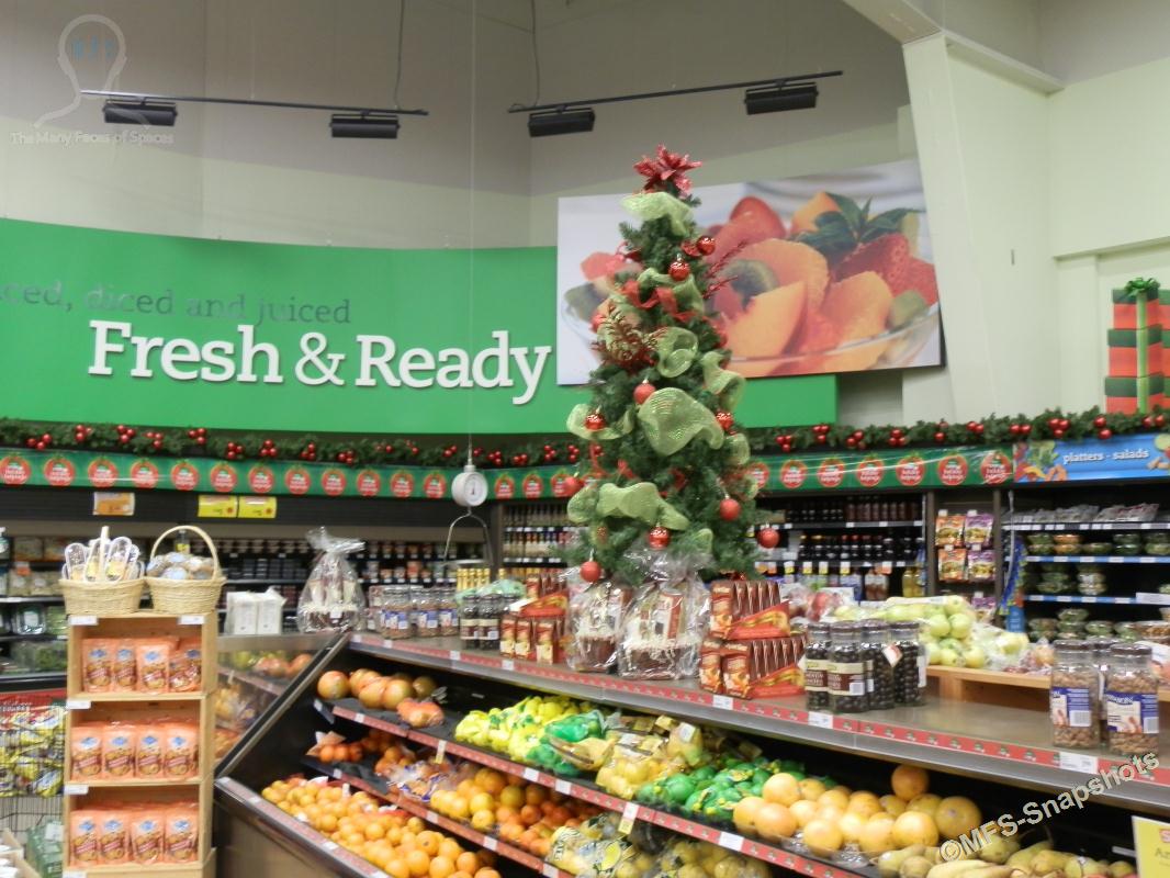 MFS - SNAPSHOTS: CHRISTMAS TIME IN STORES (26 Snapshots)