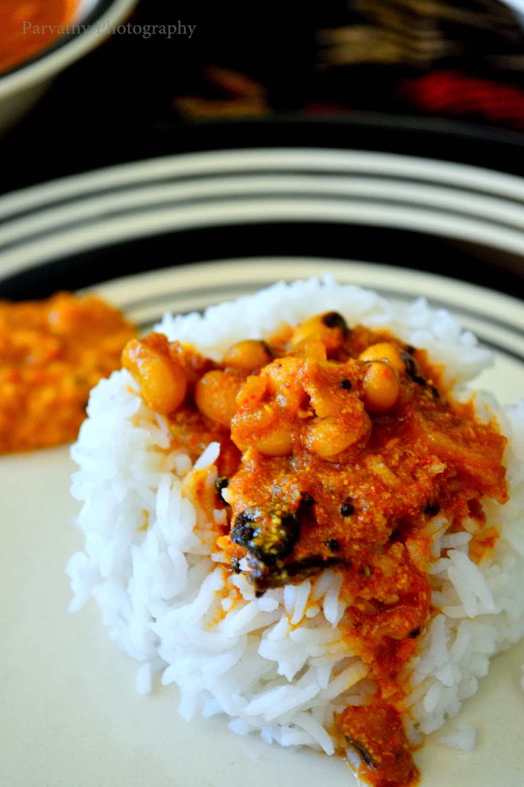 Paru's Kitchen Karamani Kuzhambu Thatta Payir Kara Kuzhambu Spicy