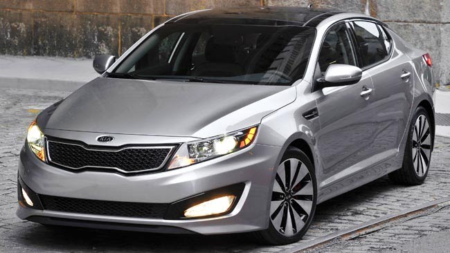  cars she's considering buying to replace her 10yearold Toyota Avalon