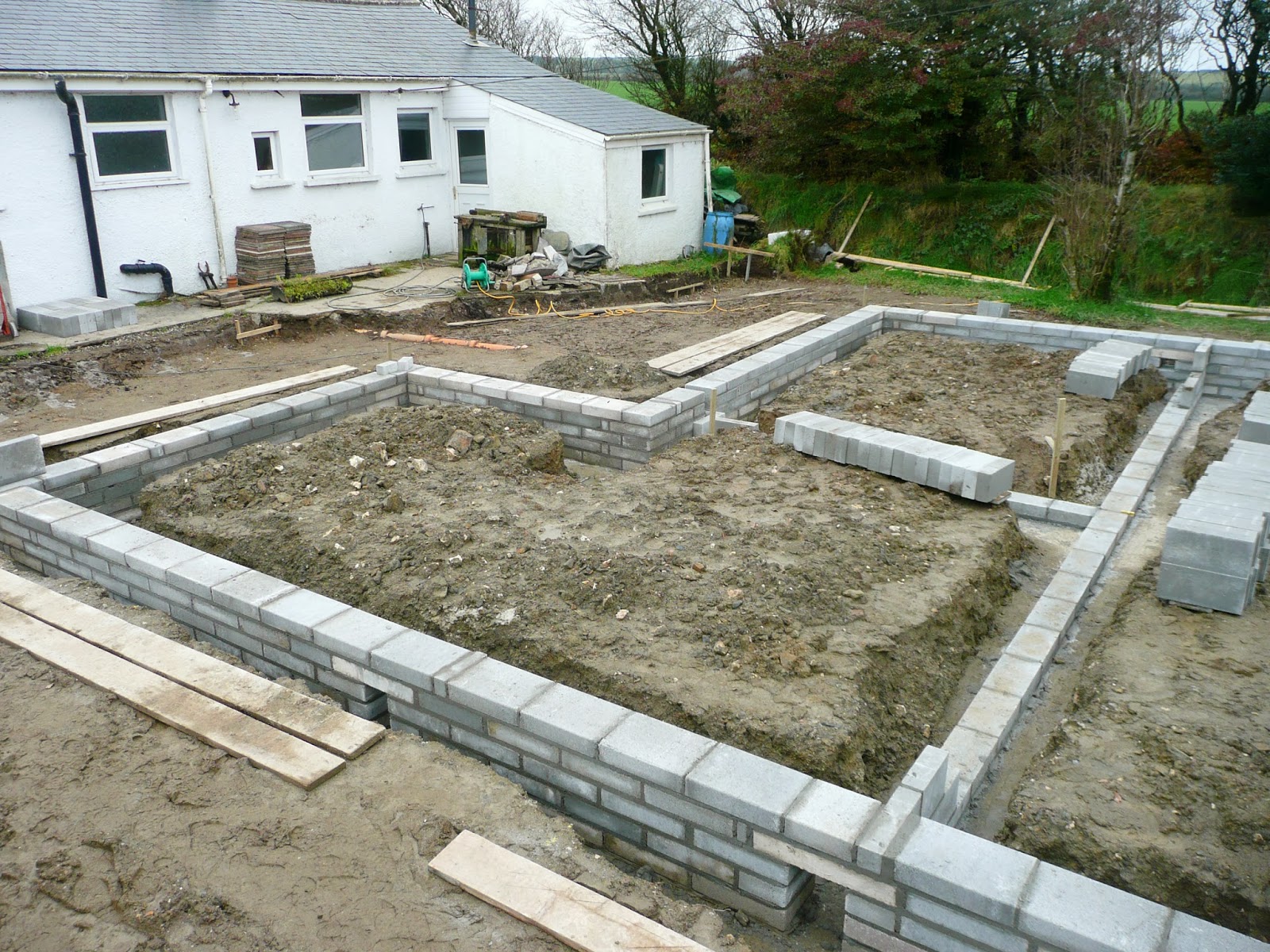 V&A's Home Build Groundwork Part 3 Blockwork foundations