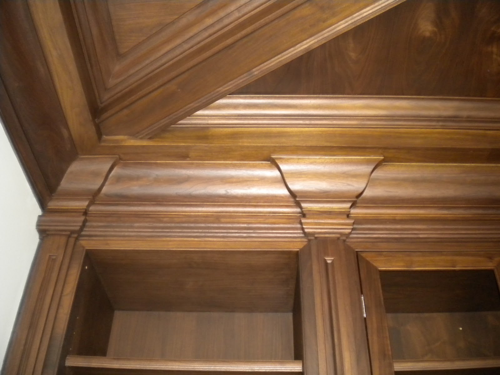 Exclusive Spaces Crown molding installation