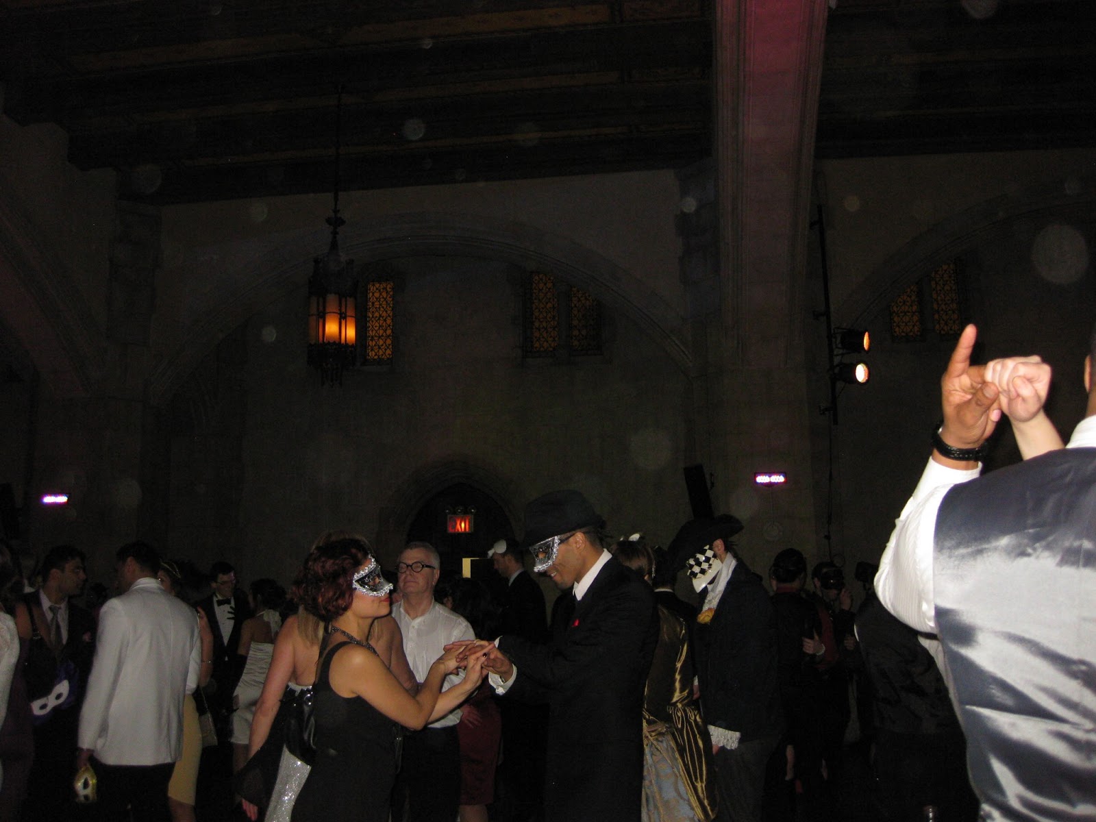 Fit2wear Masquerade Ball