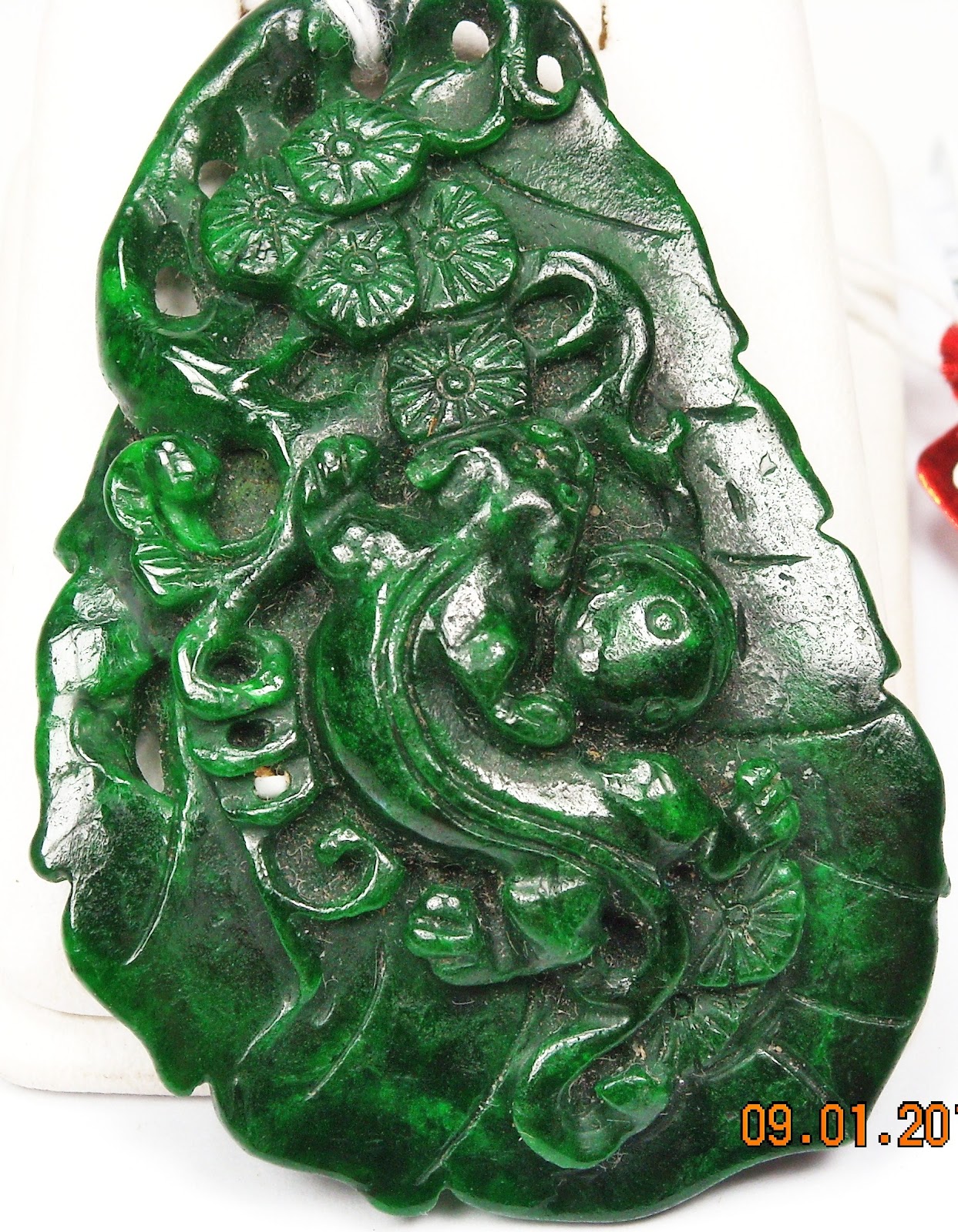 Precious Tips Jade Jadeite and Nephrite