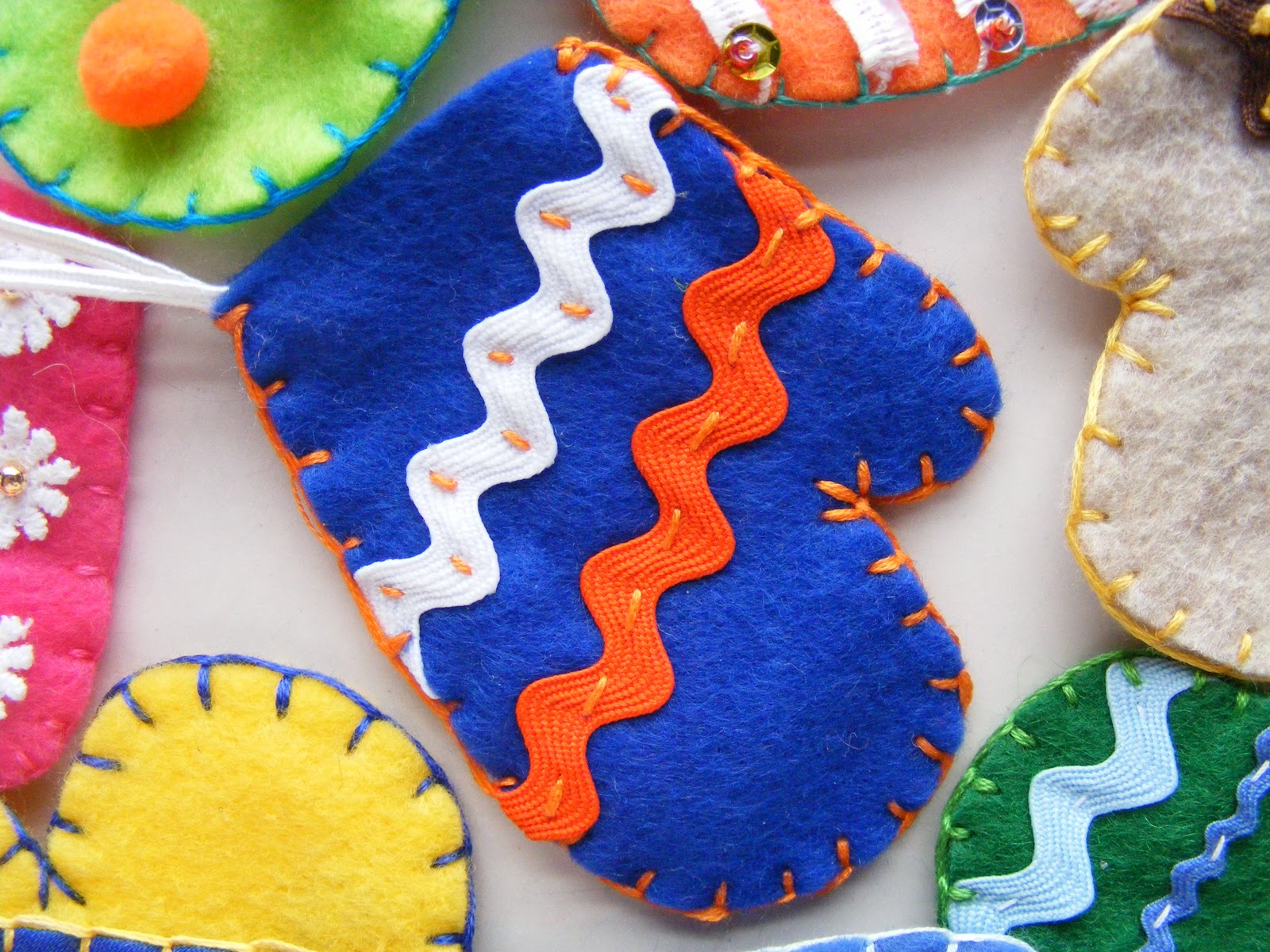 Felt Mitten Ornaments (A felt overshare, perhaps?)