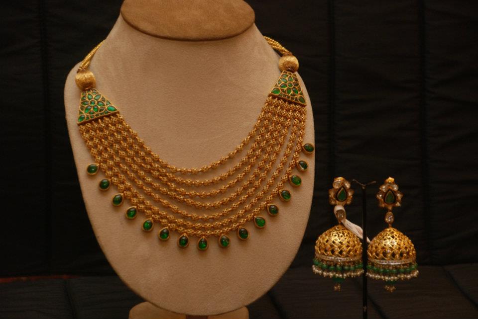 Indian Jewellery and Clothing Awesome 22ct gold bridal jewellery from
