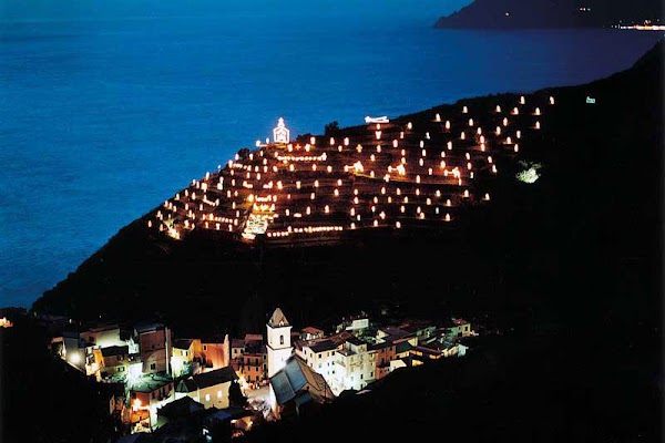 LIGURIA: I PRESEPI PIU' BELLI LIGURIA: I PRESEPI PIU' BELLI