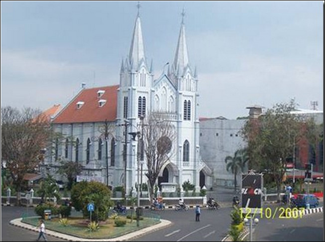 10 Gereja Terindah dan Termegah di Indonesia | yg unik