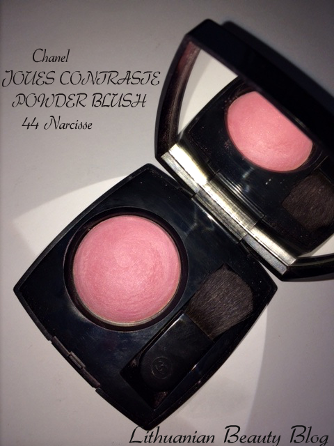 Chanel Joues Contraste Powder Blush #86 Discretion vs. #44 Narcisse