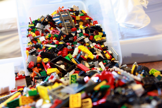 IHeart Organizing: Organizing Legos: Part 1 - Build Buckets