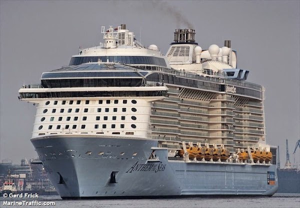 El segundo crucero más grande del mundo en Canarias mayo 2015 El segundo crucero más grande del mundo en Canarias mayo 2015