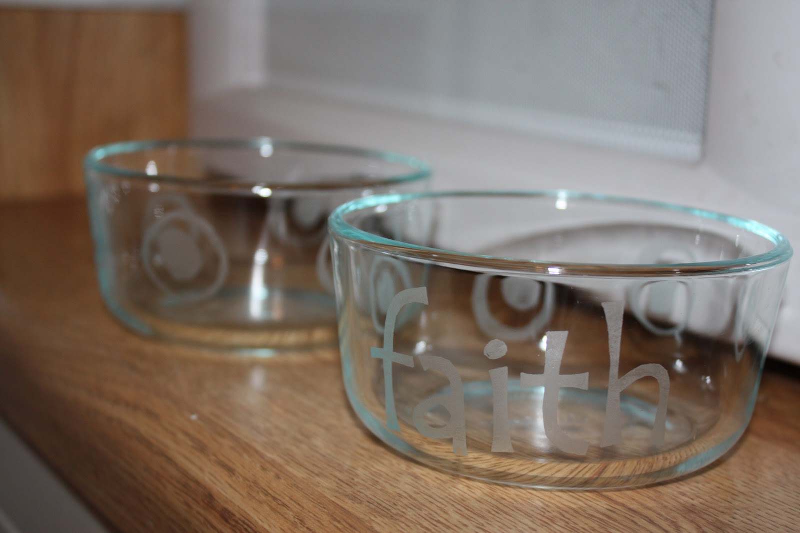 just call me braxton Glass Etching a way to monogram your Pyrex