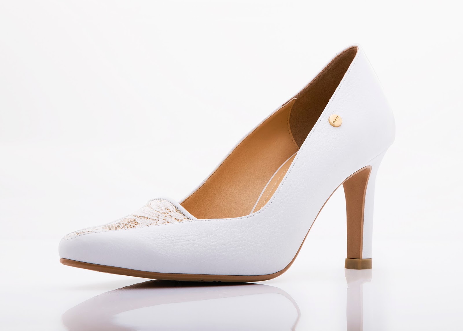 Kee Hua Chee Live! BONIA REVEALS NEW SHOES FOR CHRISTMAS Kee Hua Chee Live! BONIA REVEALS NEW SHOES FOR CHRISTMAS