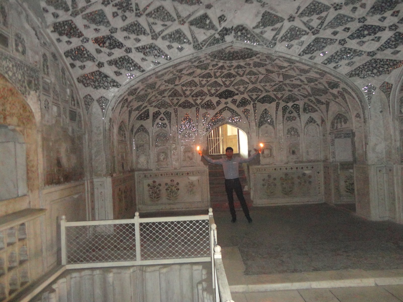 Exotic And Unique Places To Travel The Agra Fort,Agra,India