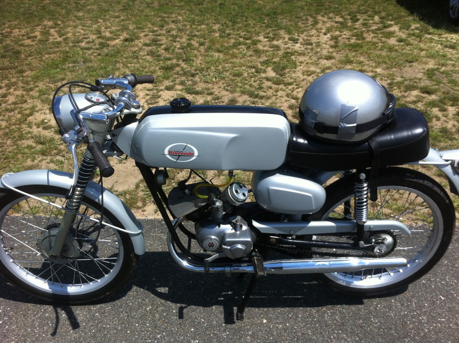 small garage Wards Riverside 450ss