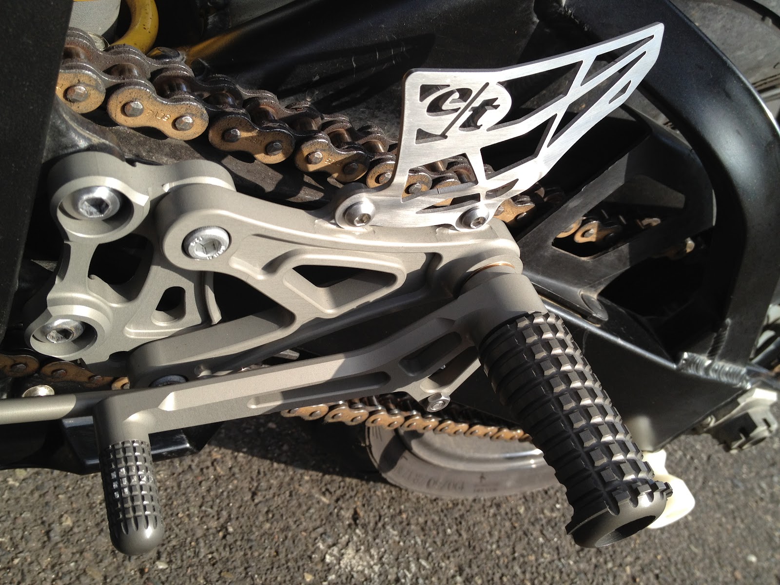 evol blog. Evol Tech ETX GSX/R Rearsets and Exhaust.