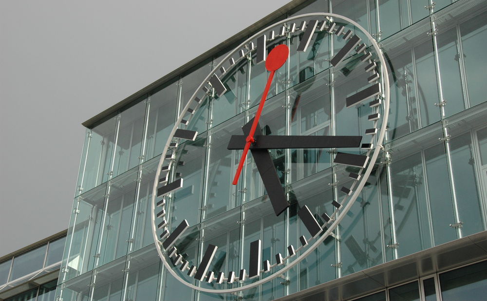 The World's Biggest Clocks. JUDGMENTAL