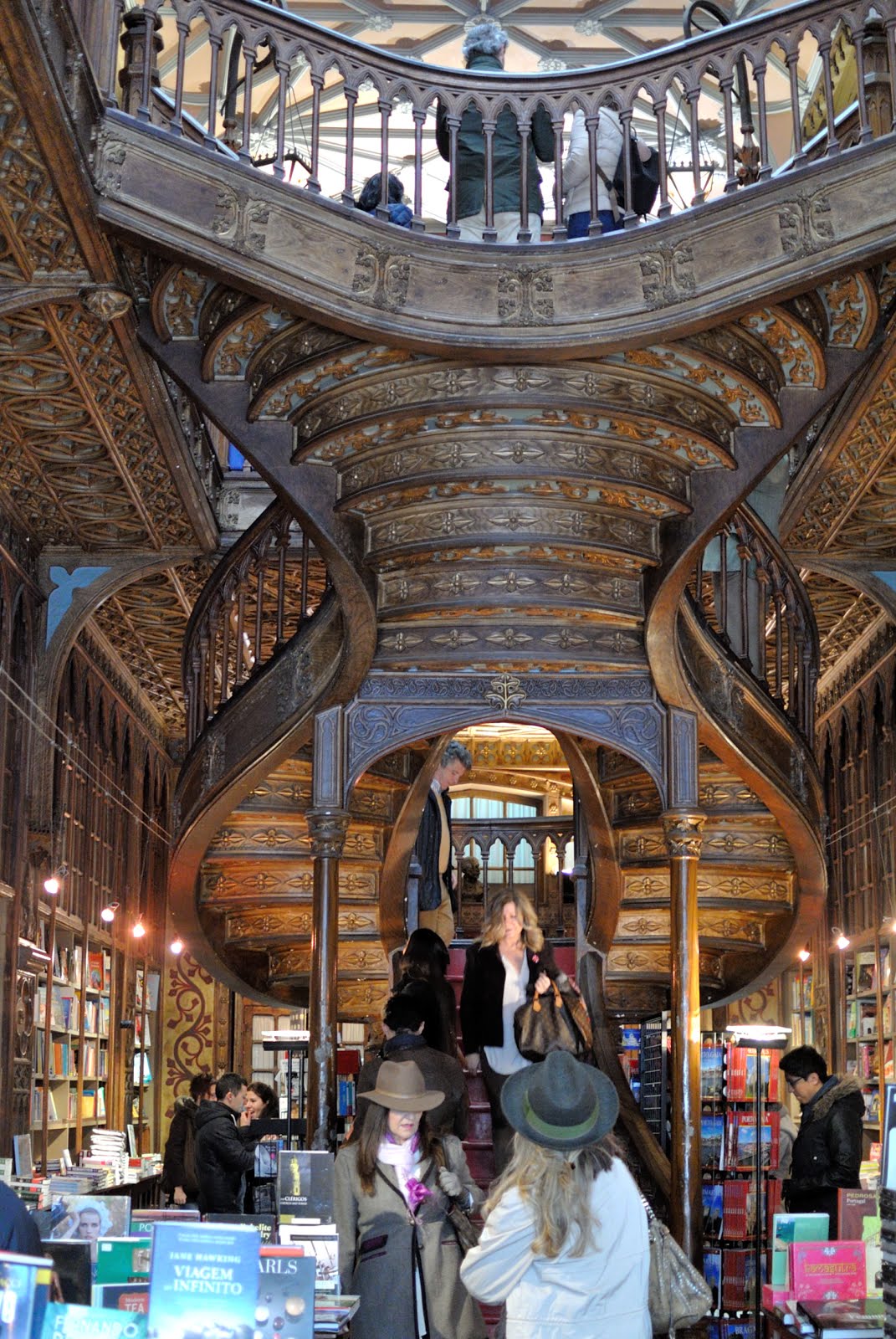 大航海時代を巡る旅inポルトガル ポルトガル４日目 ポルト レロ書店ことレロ イ イルマオン Livraria Lello Irmao の話