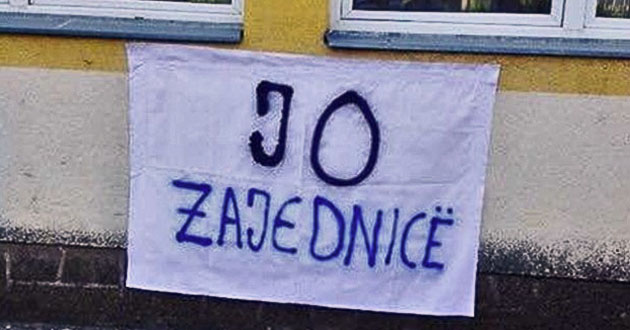 На школама у Приштини плакат "Не заједница"
