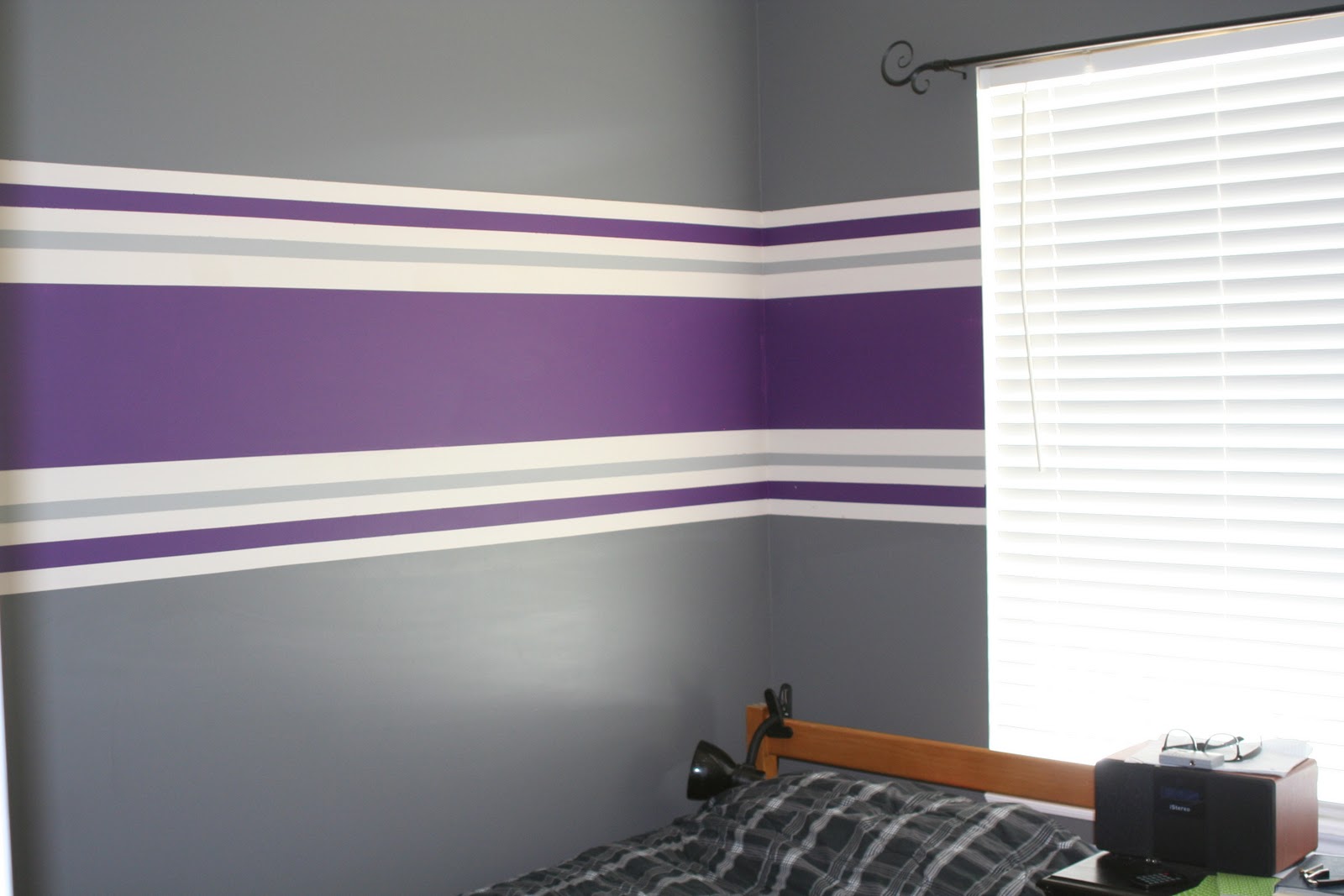 Unique Purple Striped Walls with Simple Decor