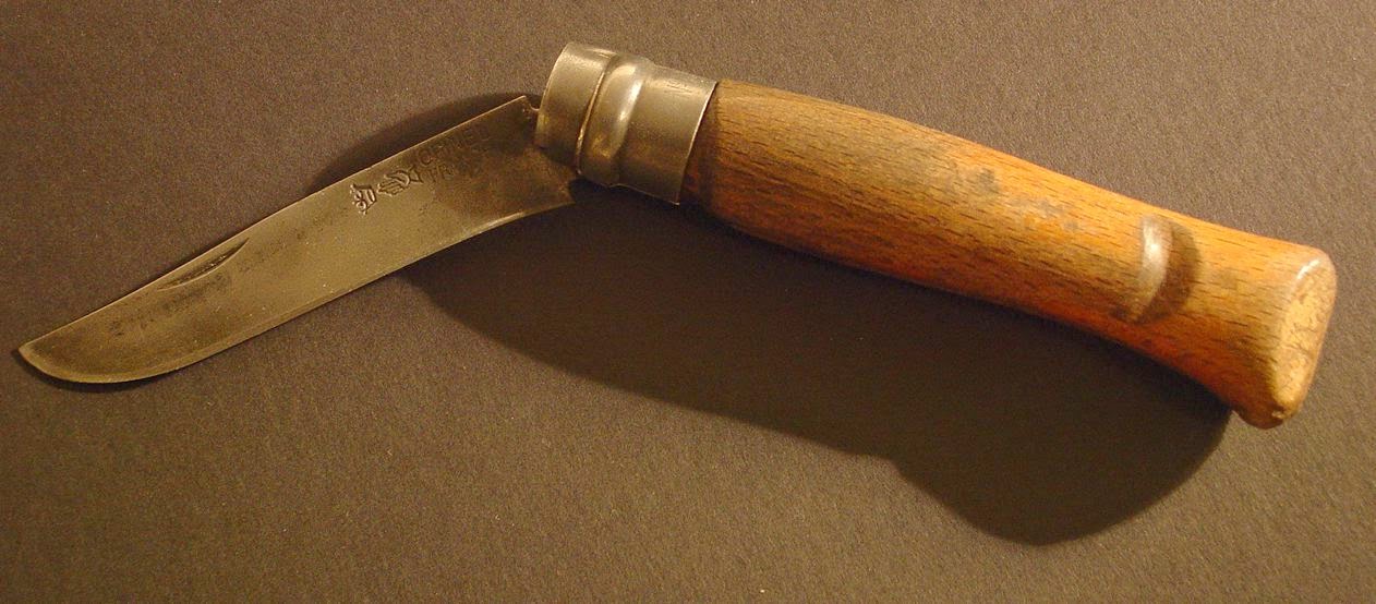 Carving a wooden kiltpin with a celtic design using a knife part two Carvings with Stories a