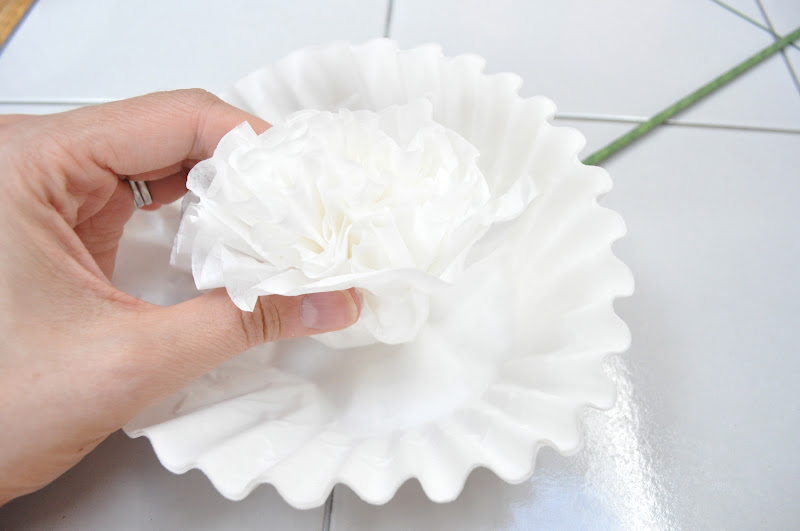 spring coffee filter flowers {tutorial} Little Birdie Secrets