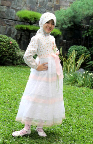 Gambar Baju Gaun Muslim Untuk Anak Perempuan