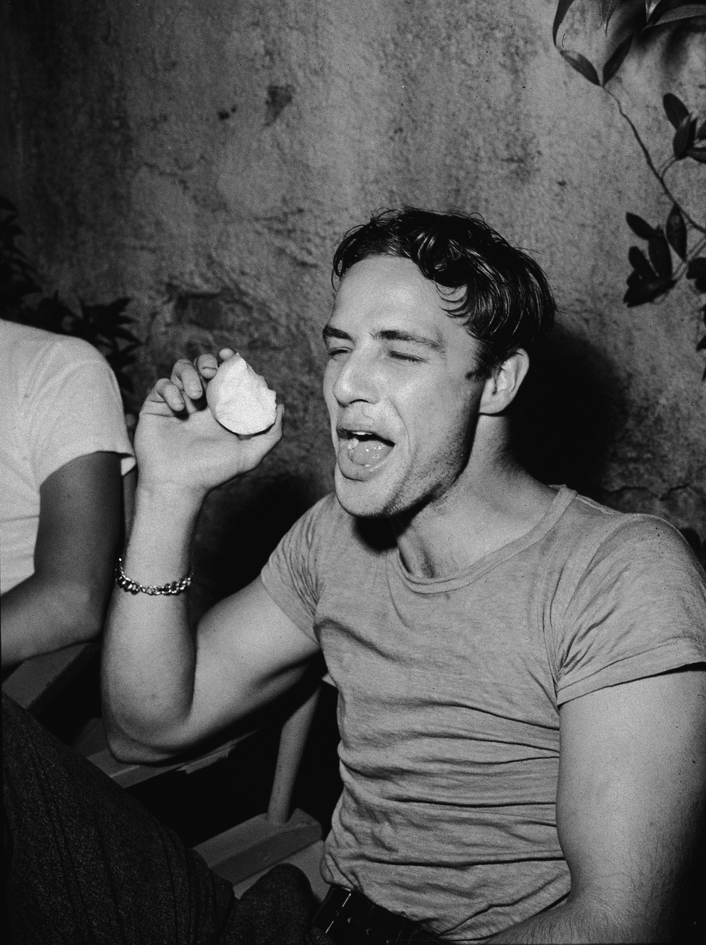 Check Out What Marlon Brando  Looked Like  in 1951 