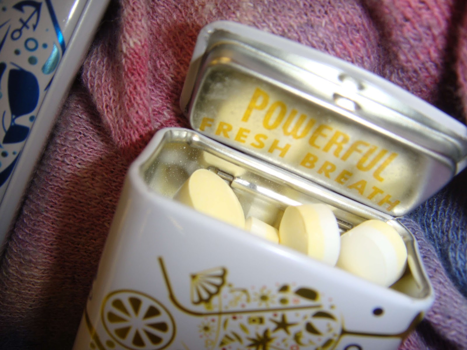 Supersupergirl's Food Reviews WRIGLEY's eclipse mints Limited