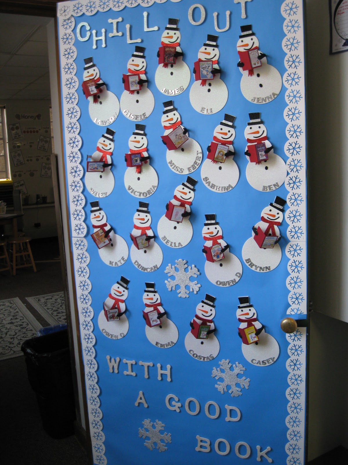 Holiday Door Decorations For Classrooms And Creative But Simple