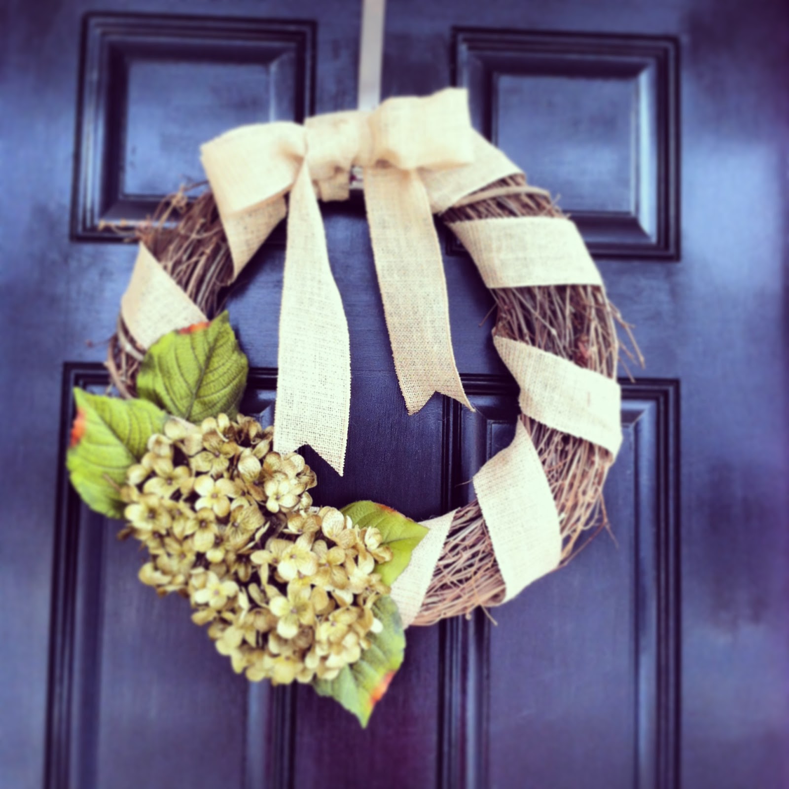 What Mom Likes Simple Twig & Floral Wreath {D.I.Y}