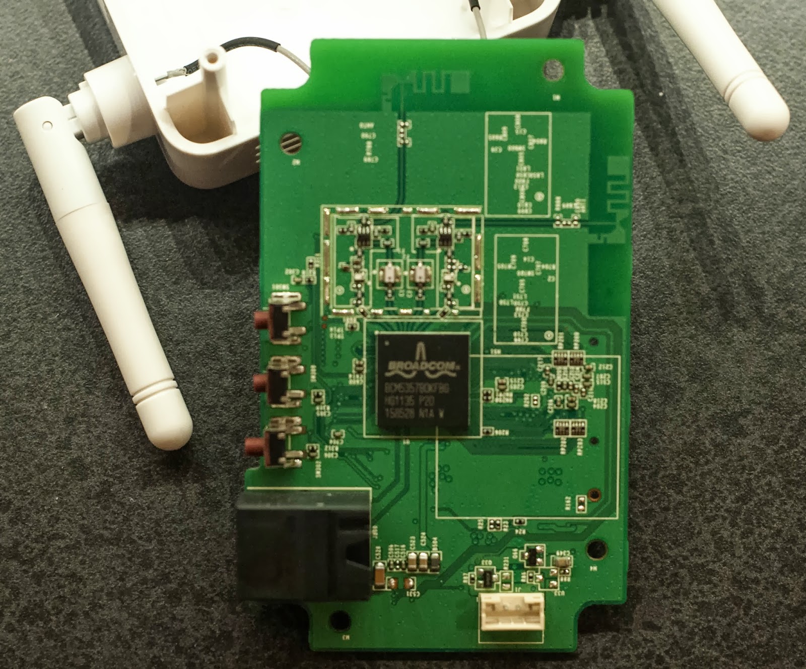 Spare Time Notebook: Netgear WN3000RP Disassembly