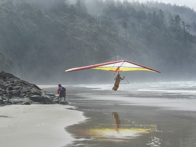 hang glider at Cape Lookout State Park