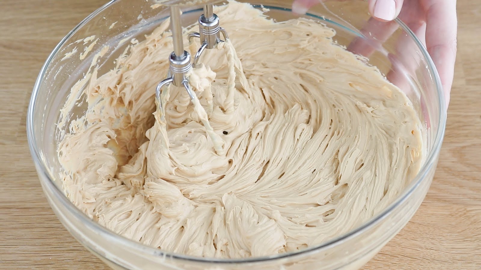 Crema de Manteca Buttercream de Dulce de Leche (para rellenar y