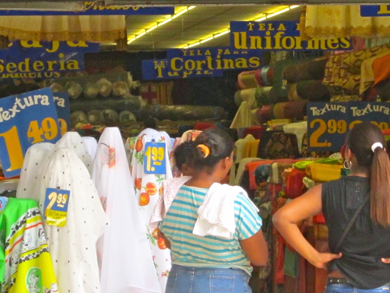 Real Bargain Shopping in Panama City, Panama Panama For Real