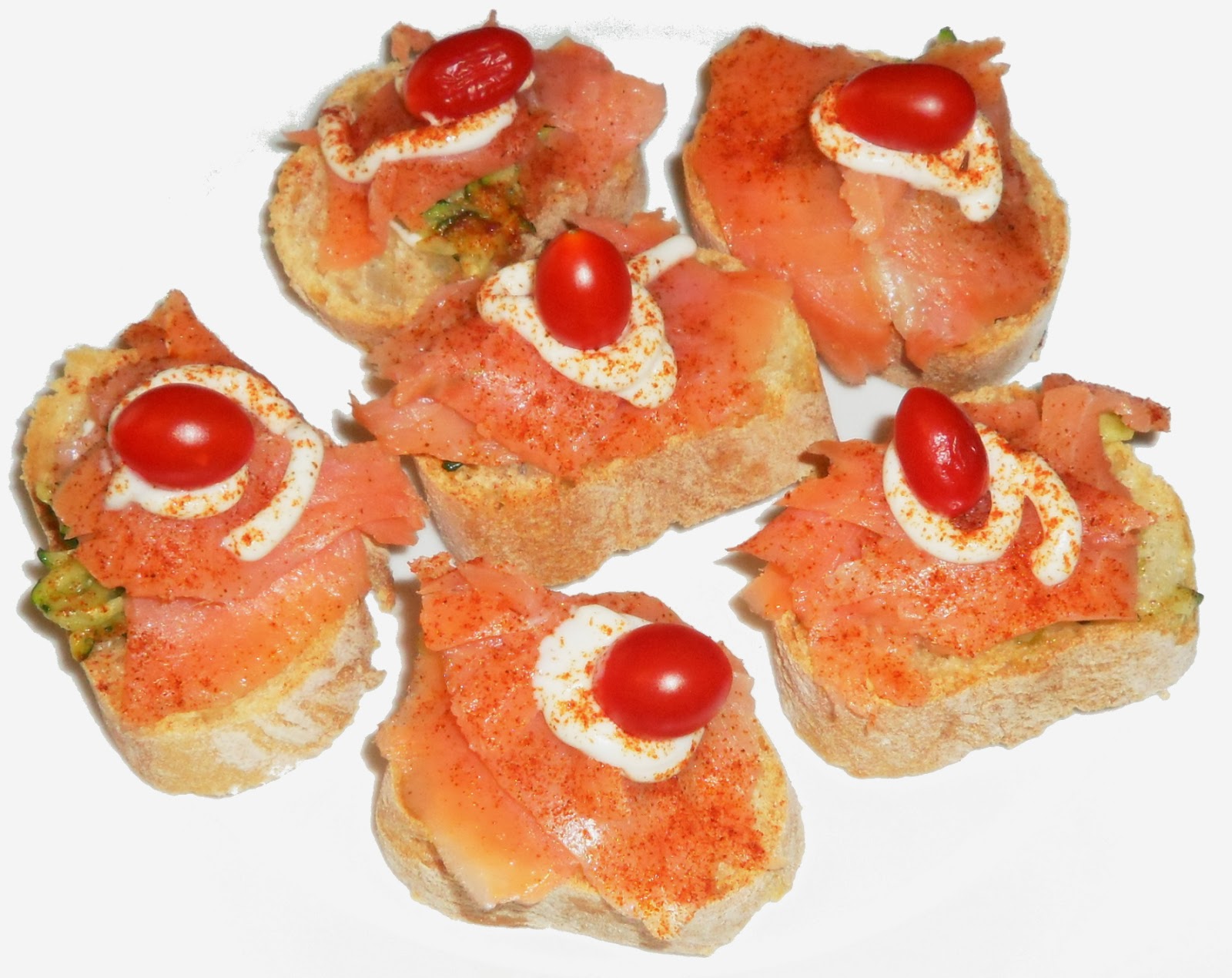 CROSTINI CON SALMONE AFFUMICATO E ZUCCHINE Le ricette di Maria