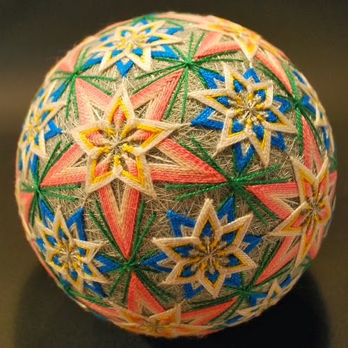 15-Embroidered-Temari-Spheres-Nana-Akua-www-designstack-co