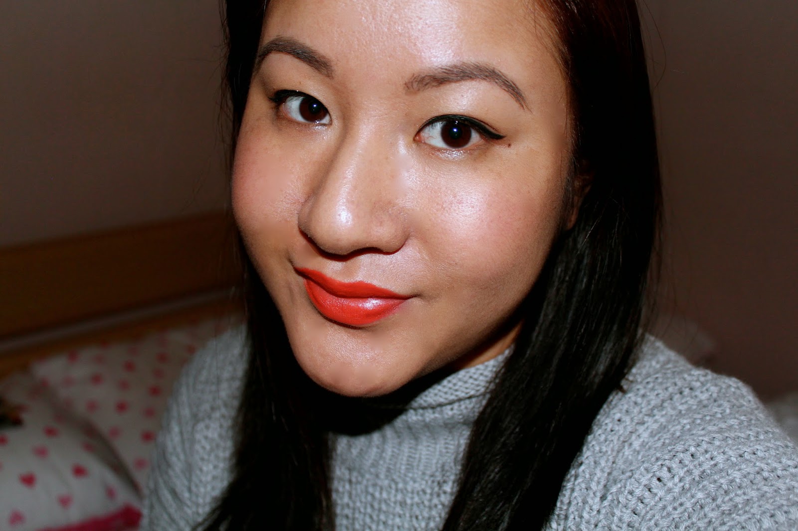 how to wear orange lipstick