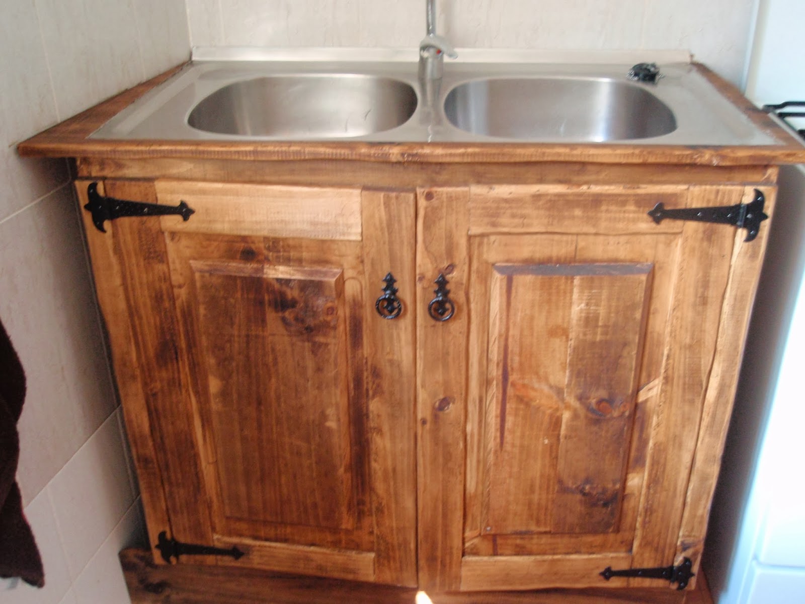 Trabajos Rústicos: Mueble Fregadero Rústico