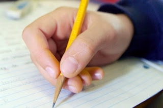 tenue+du+stylo.jpg