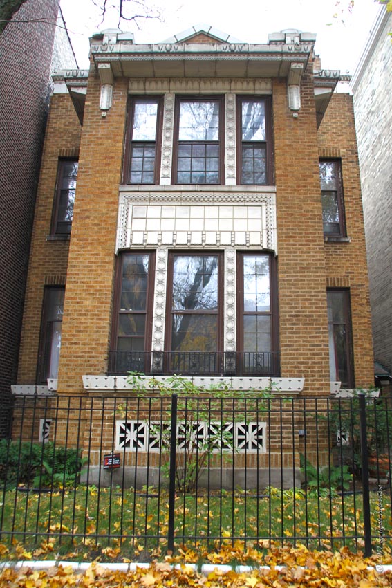 Chicago Architecture & Cityscape Lake View neighborhood [Terra Cotta