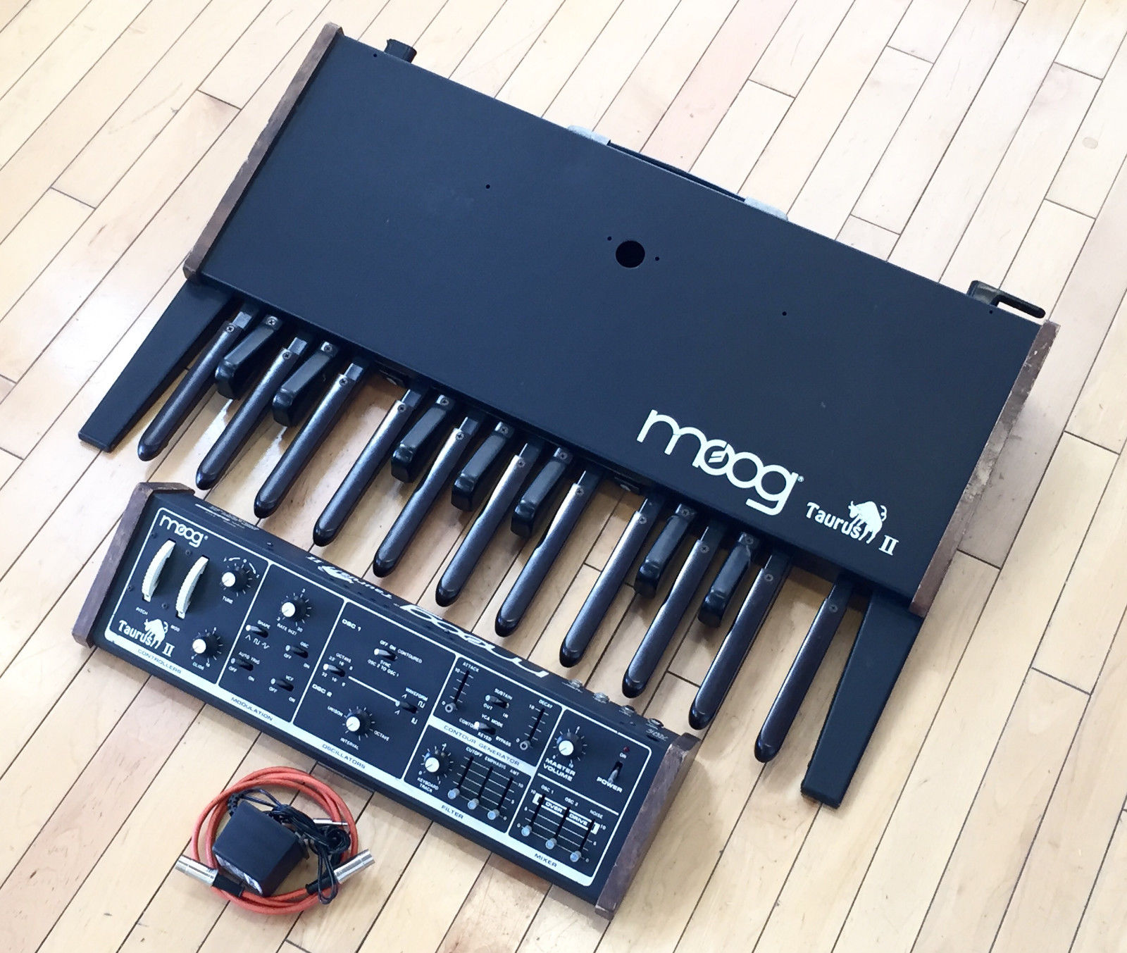 MATRIXSYNTH VINTAGE MOOG TAURUS II BASS PEDALS SN 1833