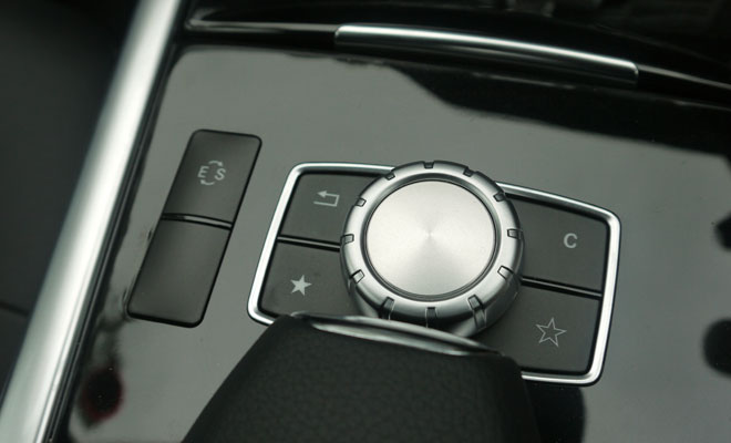 Mercedes-Benz E300 Hybrid screen controller