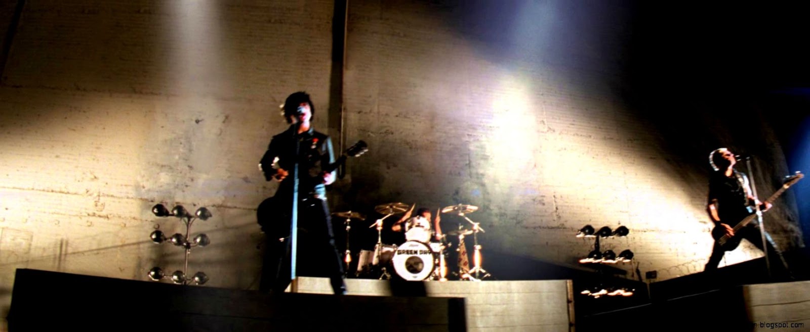 Green Day Know Your Enemy Official Video YouTube Green Day Know Your Enemy Official Video YouTube