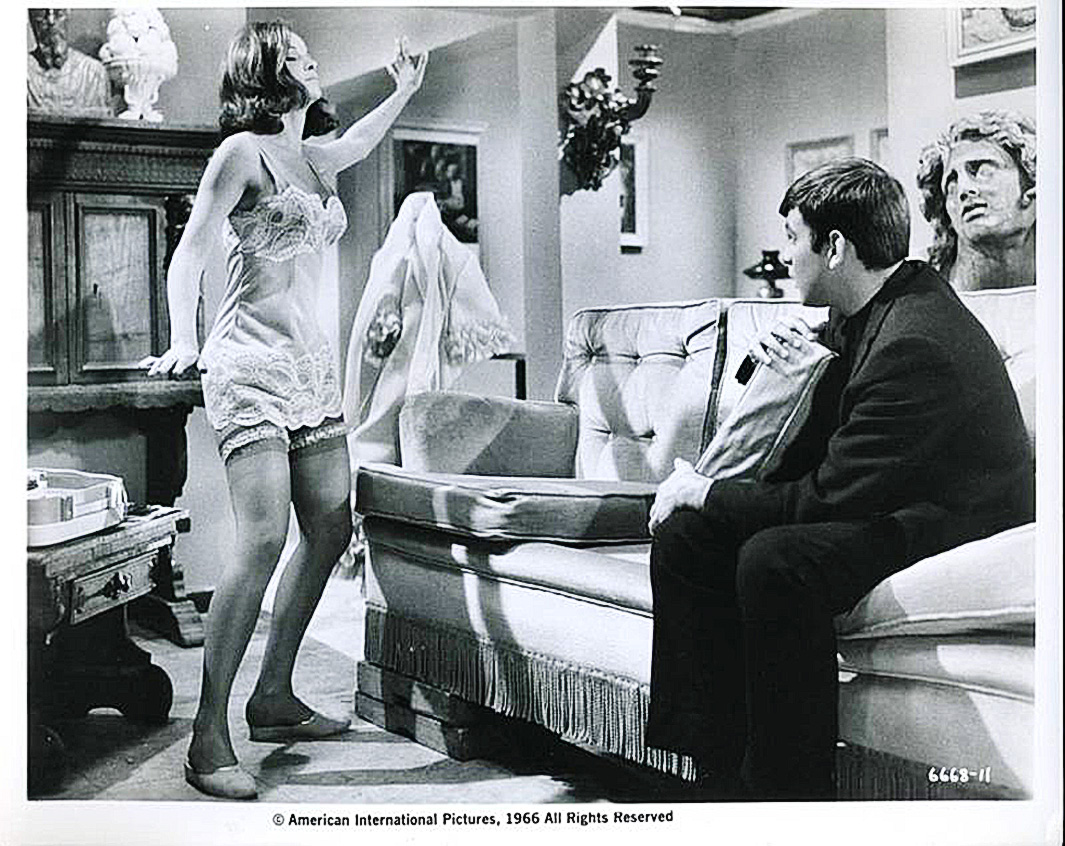 Dr. Goldfoot & The Bikini Machine (Vincent Price 1965)