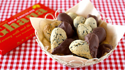 How to Make Chocolate Covered Sesame Seed Cookies for Valentine&#39;s Day - Video Recipe