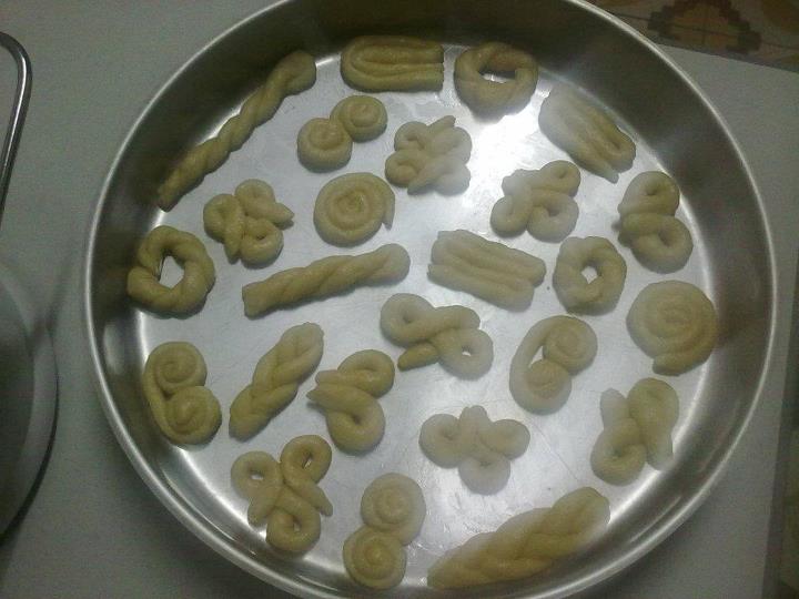 TUZLULAR (börek, poğaça vs.) TUZLU PASTA TARİFİ